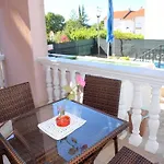 Stana * Malinska